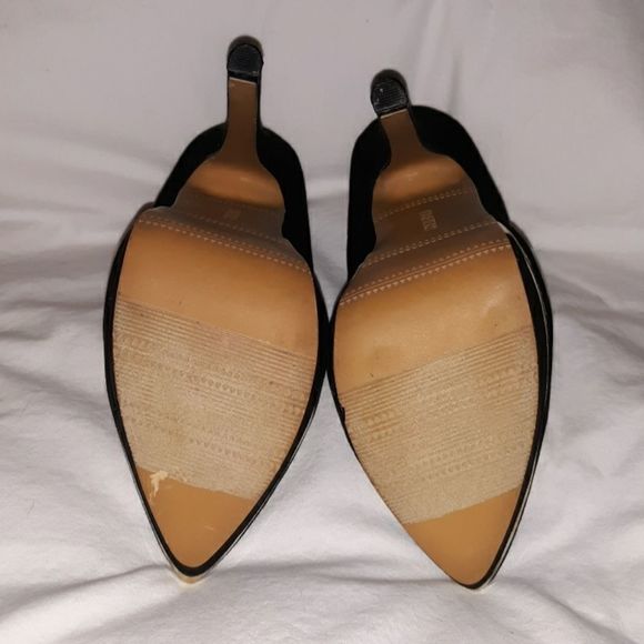 Forever 21 Black Platform Pumps w Gold Accent 6 - Picture 6 of 7
